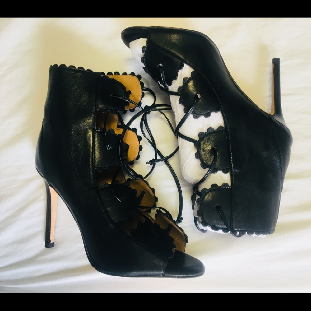 NWT Cecelia New York | Jose lace-up sandals Sz 8